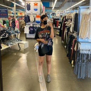 Meet your Posher, Caitlyn